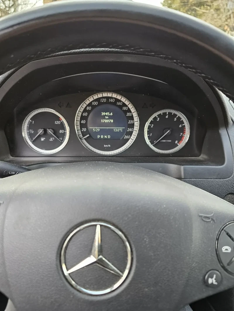 Mercedes-Benz C 180, снимка 9 - Автомобили и джипове - 47043048