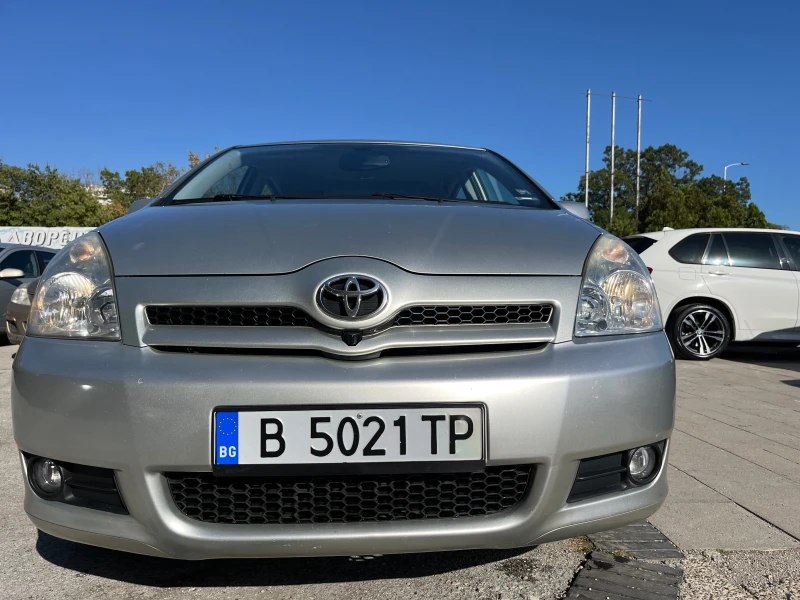 Toyota Corolla verso, снимка 12 - Автомобили и джипове - 47453182