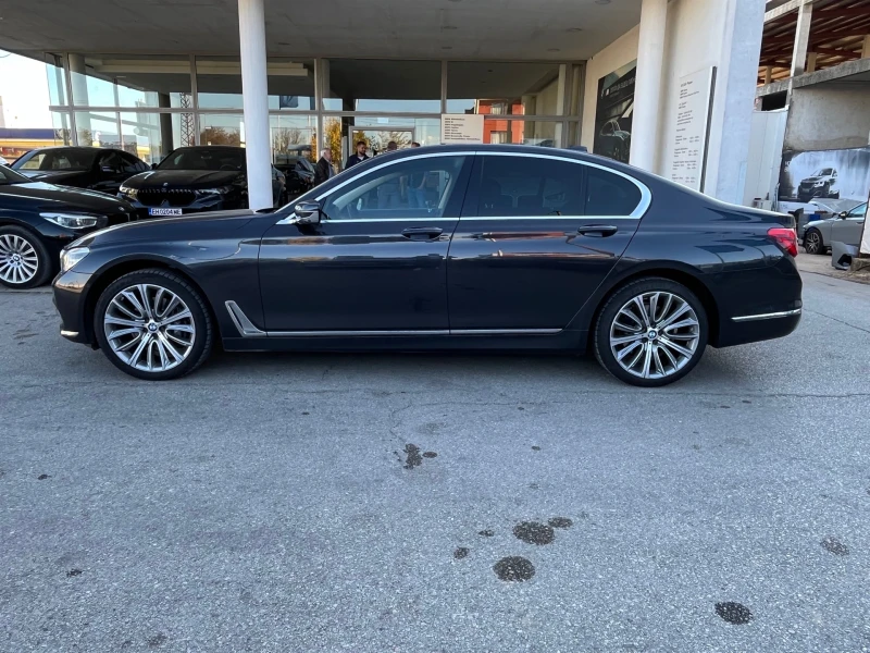 BMW 730 xDrive Sedan, снимка 3 - Автомобили и джипове - 47719264