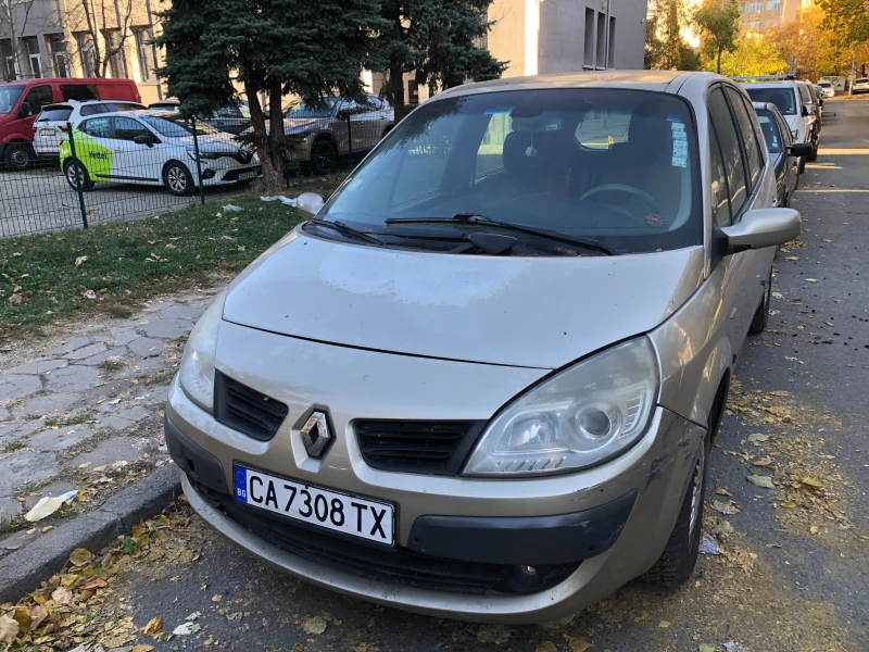 Renault Grand scenic, снимка 8 - Автомобили и джипове - 47913468