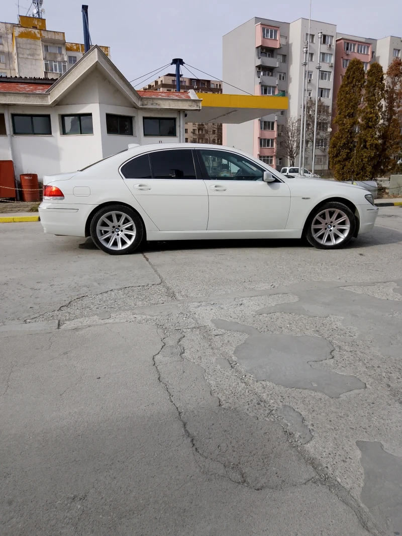 BMW 740, снимка 9 - Автомобили и джипове - 48432772