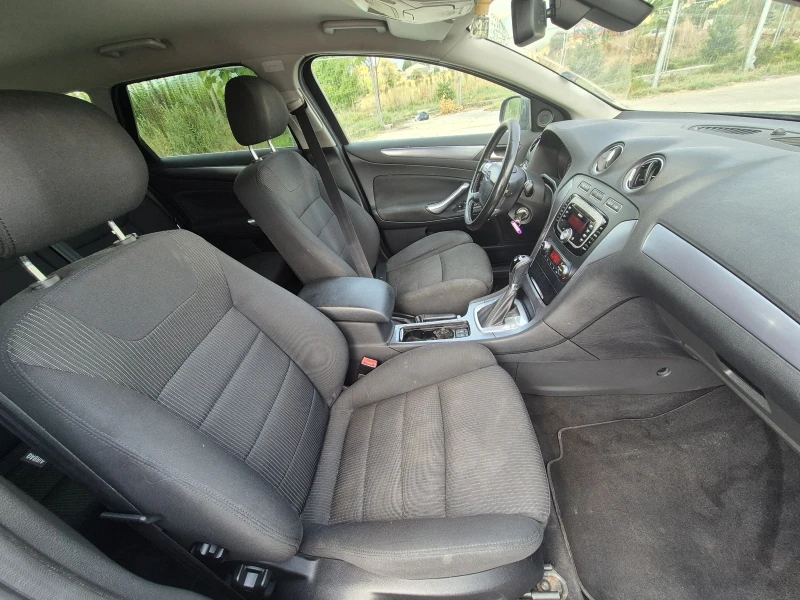 Ford Mondeo 2.0 i, снимка 11 - Автомобили и джипове - 48867782