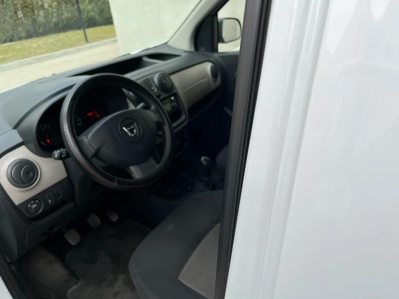 Dacia Dokker 1.5 dci, снимка 12 - Автомобили и джипове - 49345323