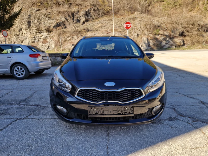 Kia Ceed 1.6CRDi, снимка 2 - Автомобили и джипове - 49577053