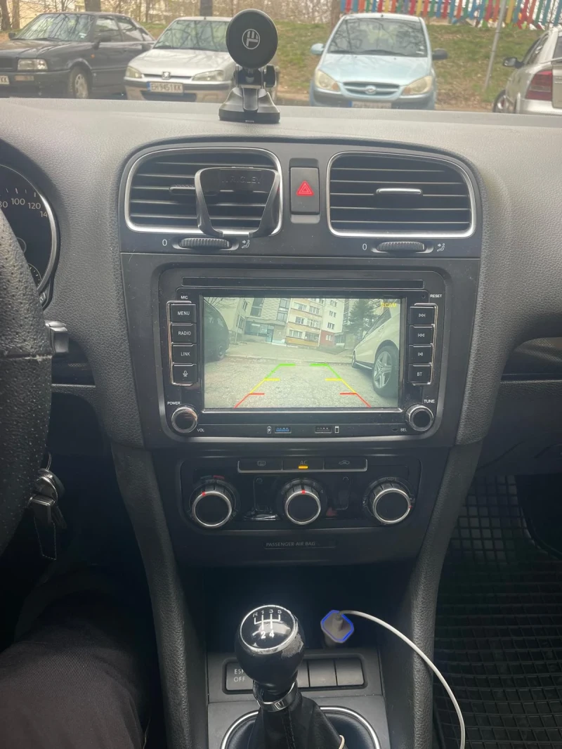 VW Golf, снимка 7 - Автомобили и джипове - 52177232