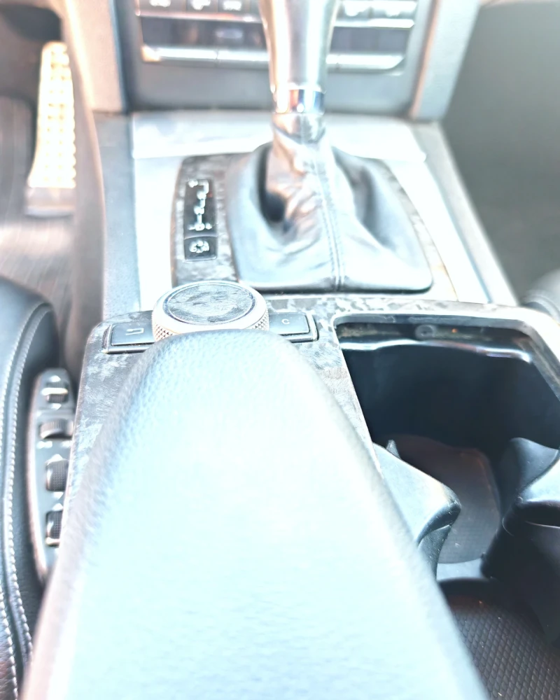 Mercedes-Benz E 350 AMG Pack, снимка 11 - Автомобили и джипове - 51569541