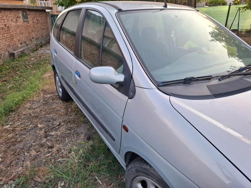 Renault Scenic, снимка 7 - Автомобили и джипове - 51380237