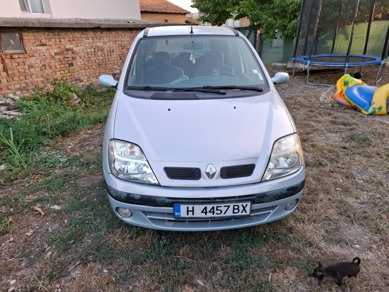 Renault Scenic, снимка 6 - Автомобили и джипове - 51380237