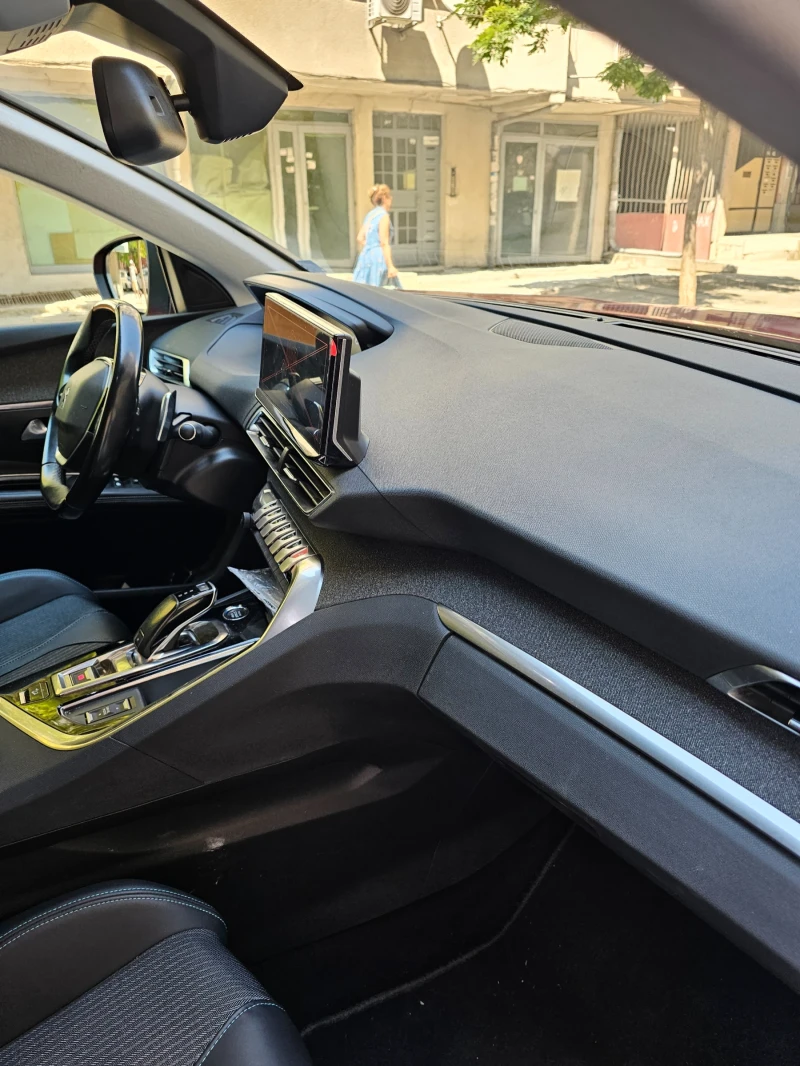 Peugeot 3008 4+ 1, снимка 11 - Автомобили и джипове - 52254584