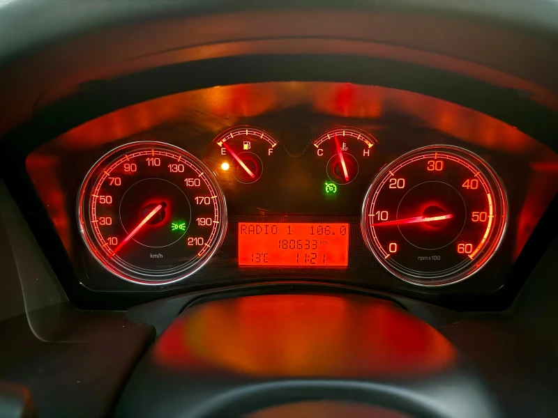 Fiat Croma 1.9JTD* 150PS* 2009, снимка 17 - Автомобили и джипове - 52459888