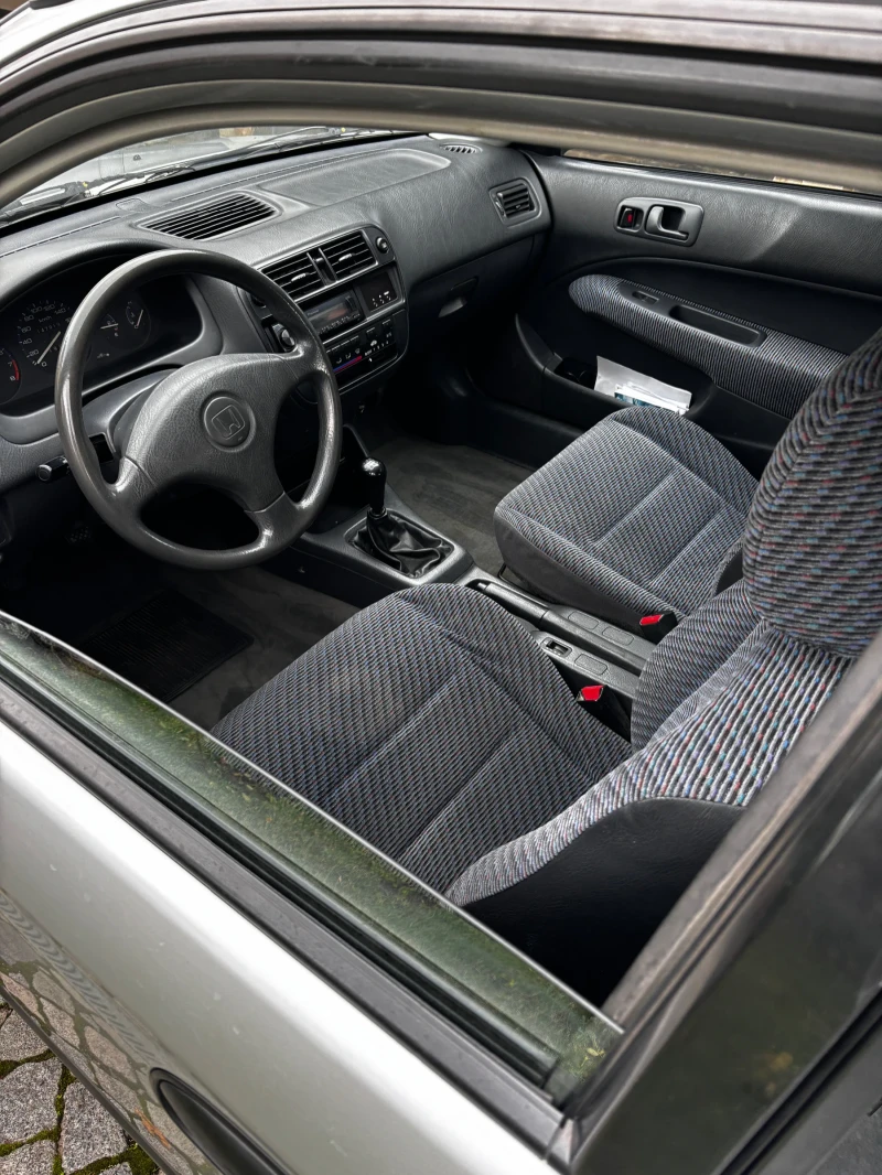 Honda Civic 150.000км, снимка 6 - Автомобили и джипове - 52502630