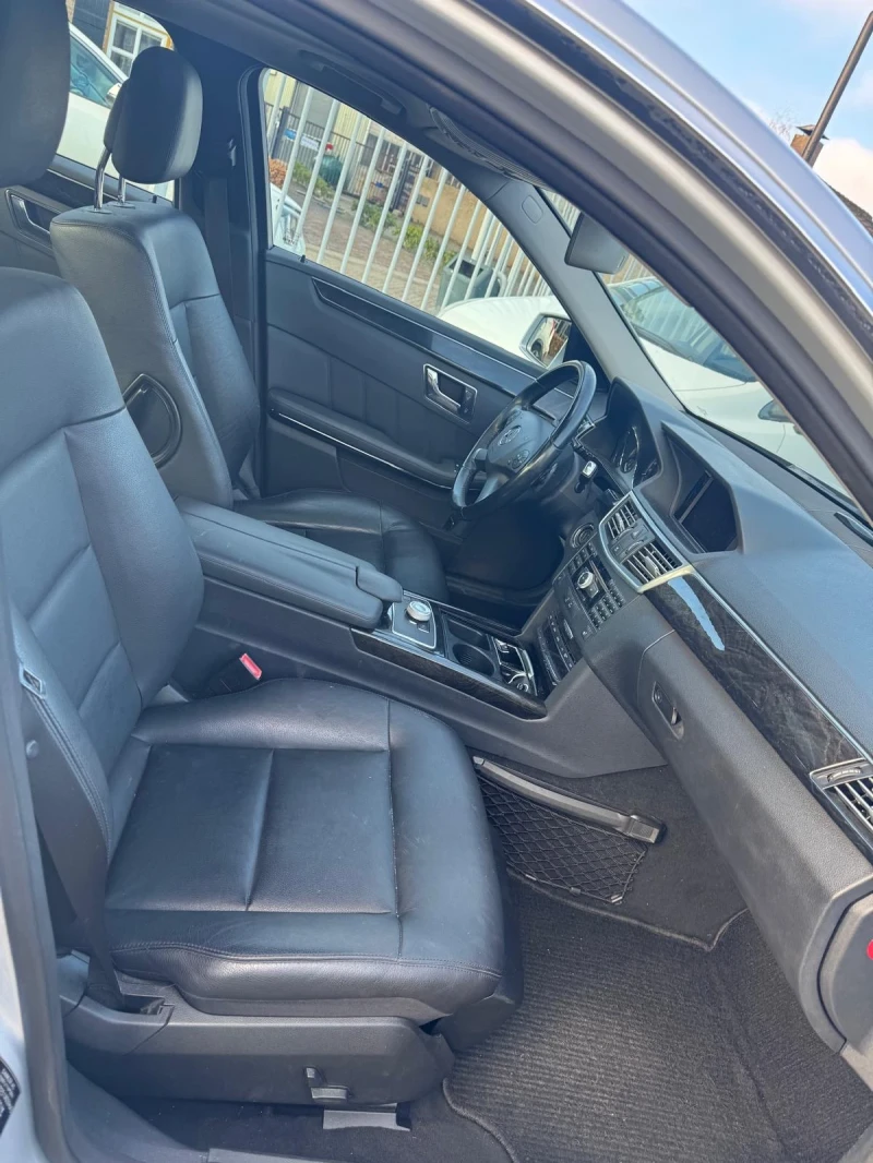Mercedes-Benz E 350, снимка 10 - Автомобили и джипове - 52695187
