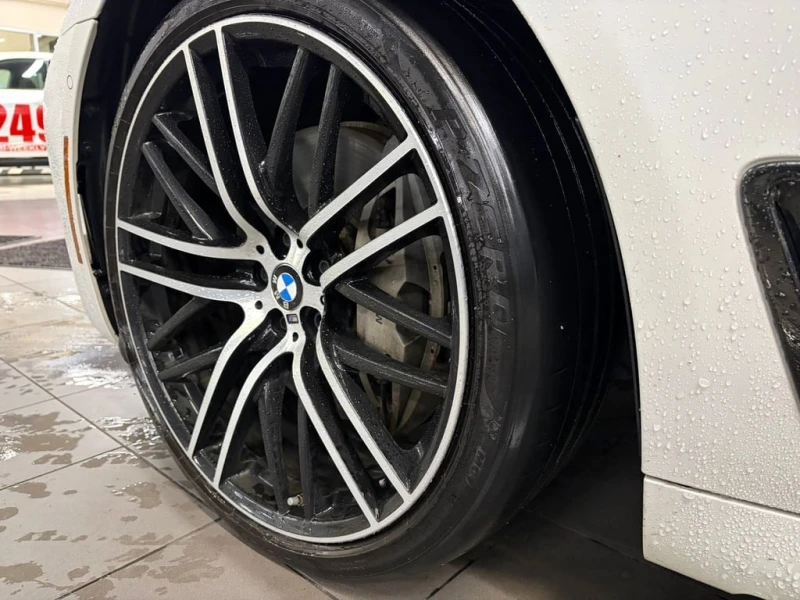 BMW 750 i xDrive 2019 * CARFAX * БЕЗ ПЪРВОНАЧАЛНА ВНОСКА, снимка 9 - Автомобили и джипове - 52856106