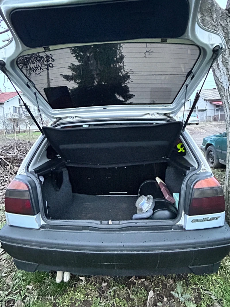 VW Golf 1.6 бензин/газ, снимка 3 - Автомобили и джипове - 53308494