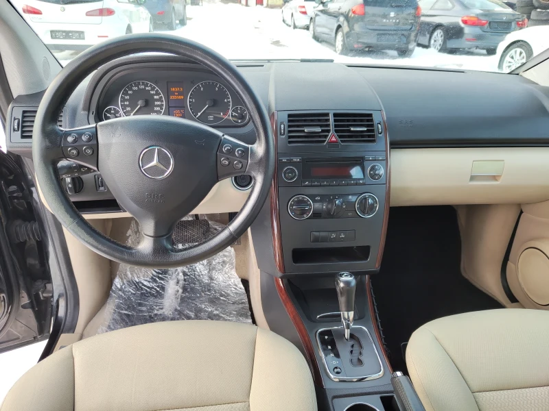 Mercedes-Benz A 180, снимка 11 - Автомобили и джипове - 53349425