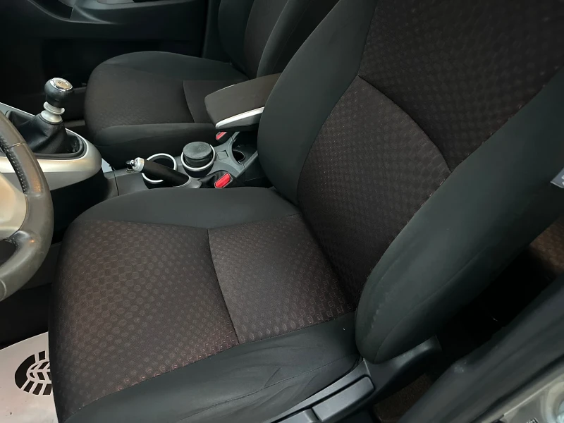 Toyota Verso 1, 6-VALVE MATIC 132 k.с.-7 местна, снимка 9 - Автомобили и джипове - 53599246