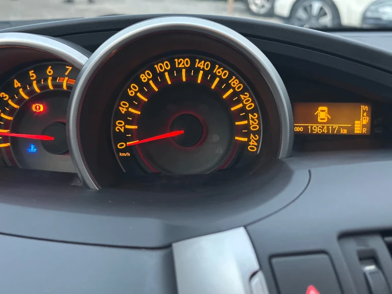 Toyota Verso 1, 6-VALVE MATIC 132 k.с.-7 местна, снимка 10 - Автомобили и джипове - 53599246