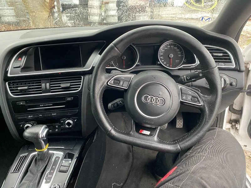 Audi A5 2.0тди, снимка 8 - Автомобили и джипове - 38714636