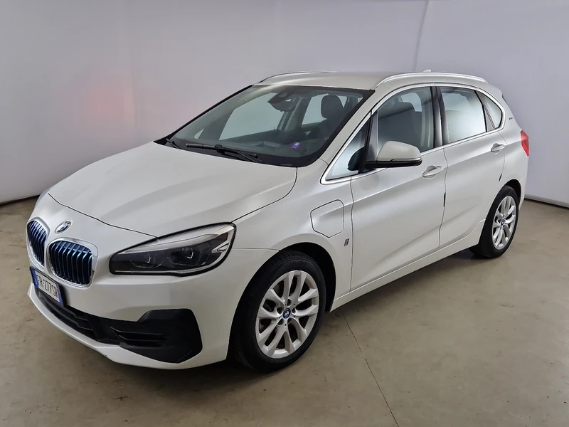 BMW 2 Active Tourer 4x4 Автоматик 225к.с Фейслифт, снимка 1 - Автомобили и джипове - 48625152