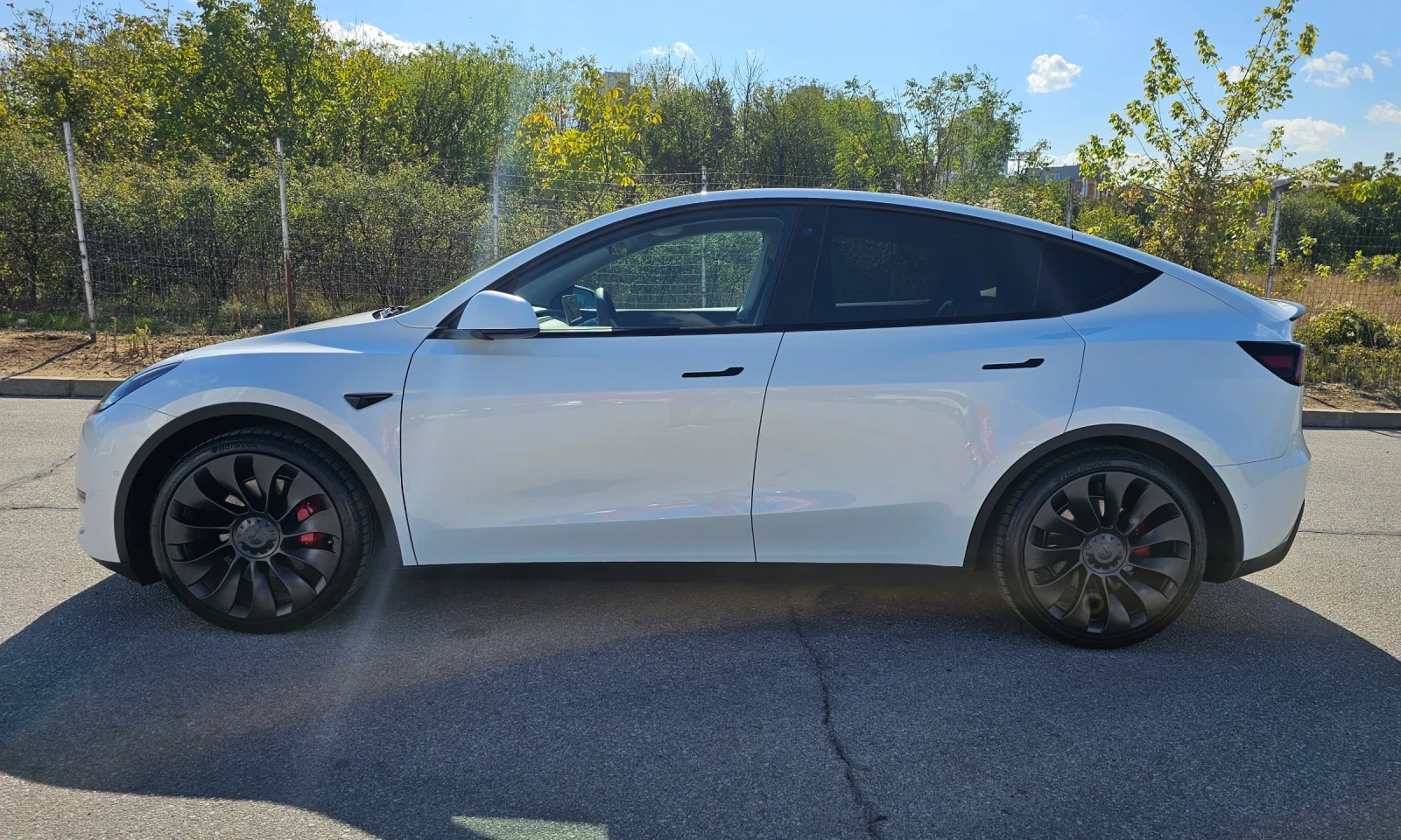 Tesla Model Y Performance Facelift Термопомпа - изображение 2