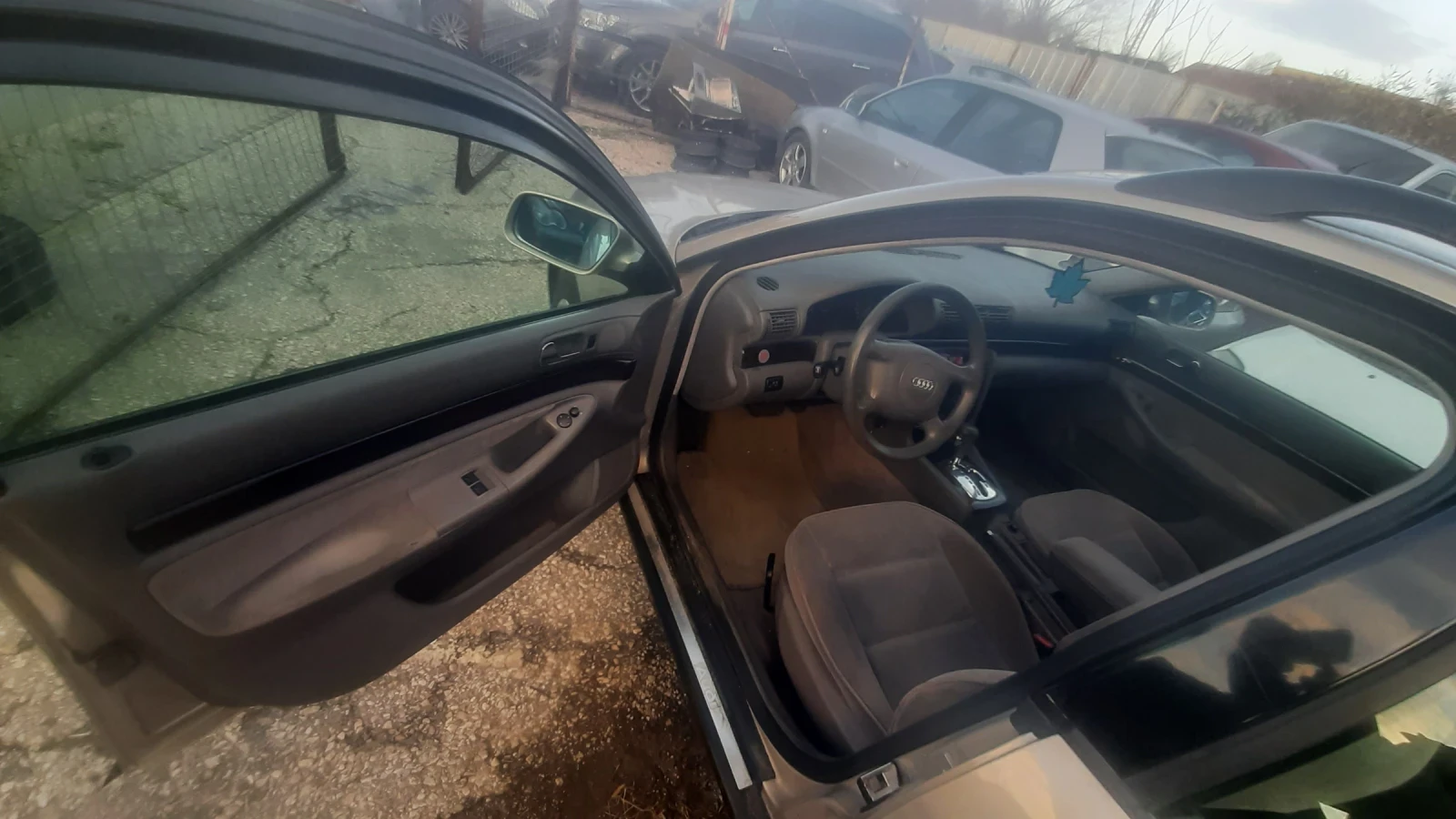 Audi A4 Faselift 1.9 TDI автоматик - изображение 5