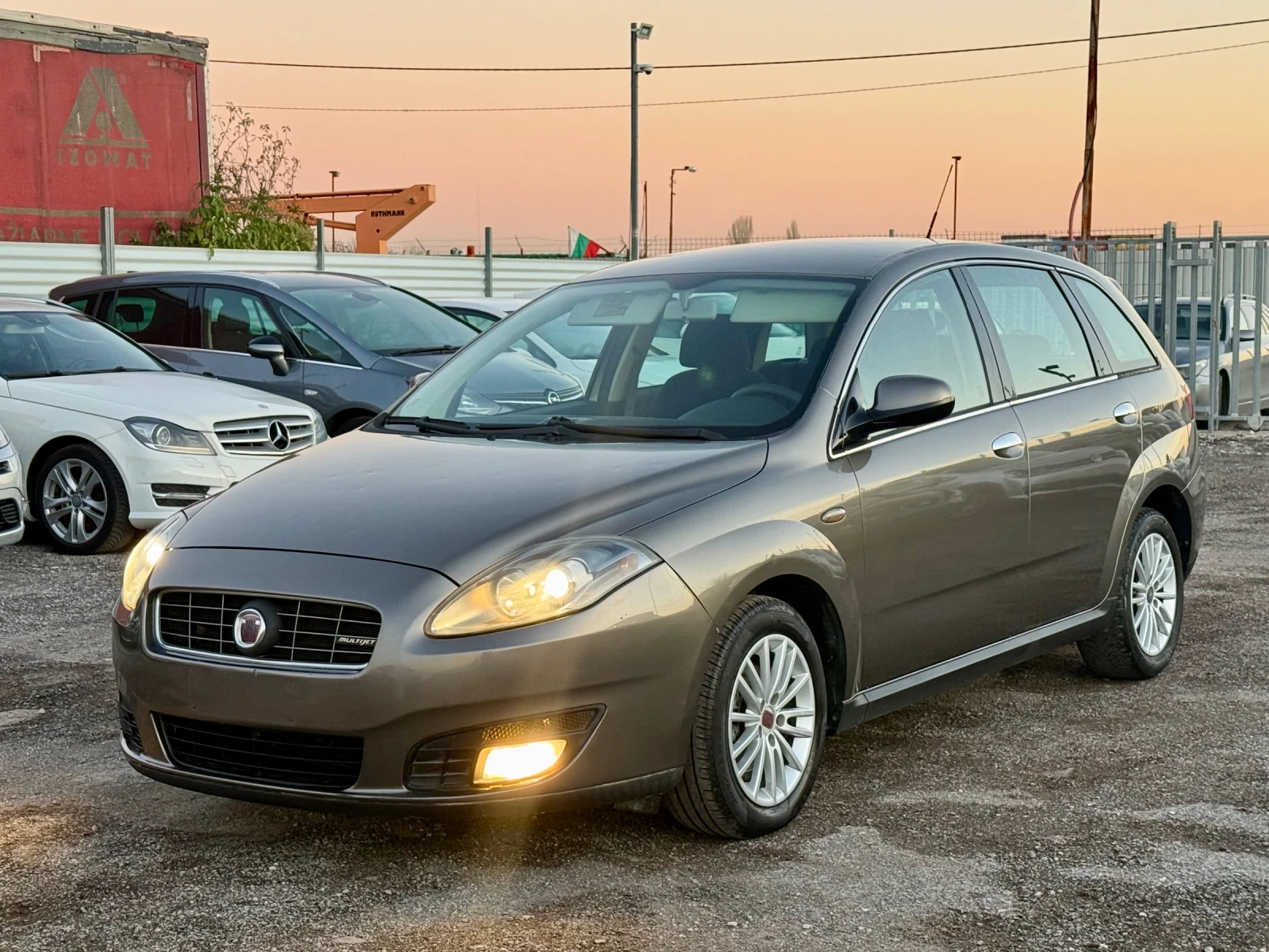 Fiat Croma 1.9JTD* 150PS* 2009 - изображение 2