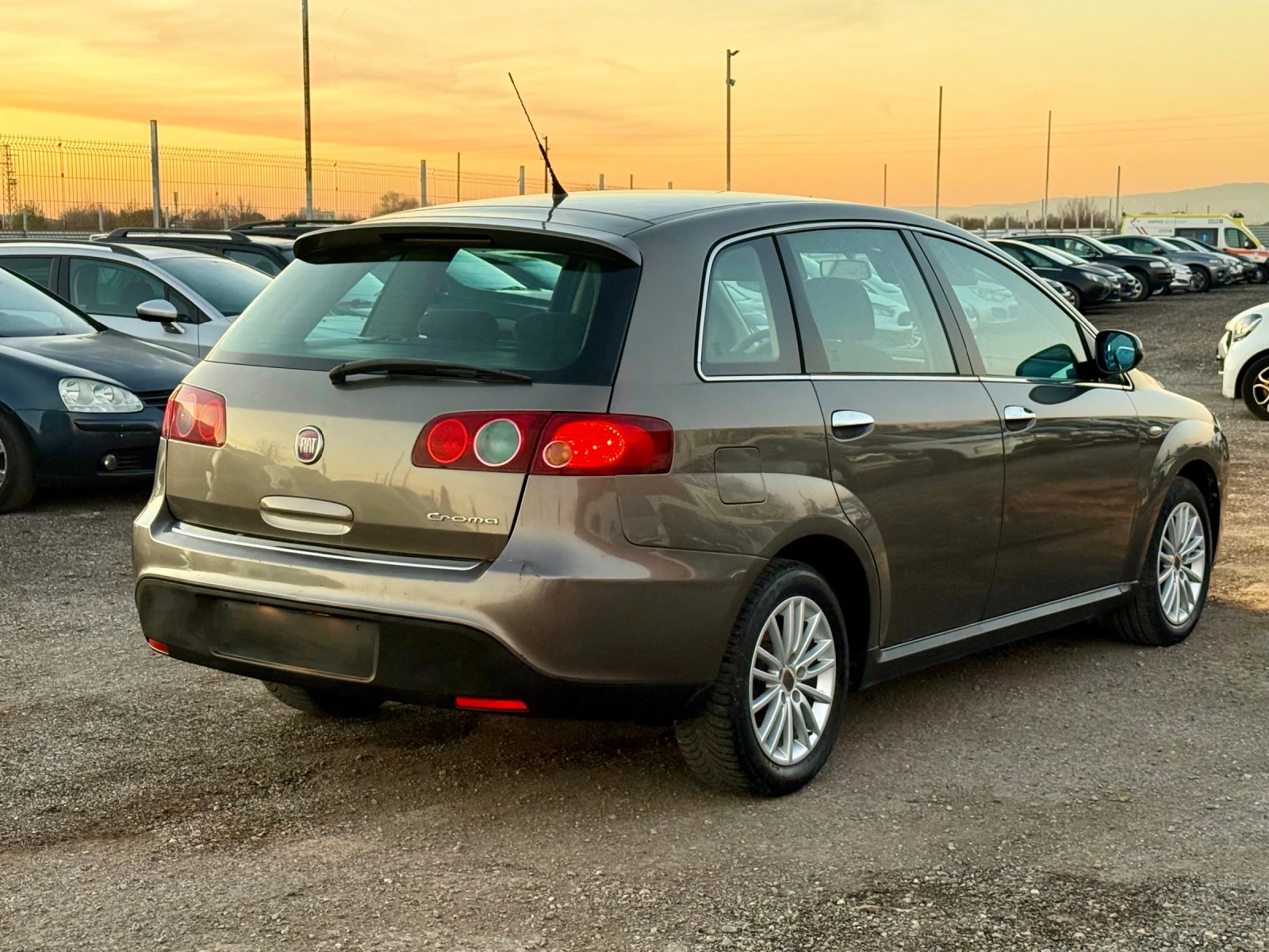 Fiat Croma 1.9JTD* 150PS* 2009 - изображение 6