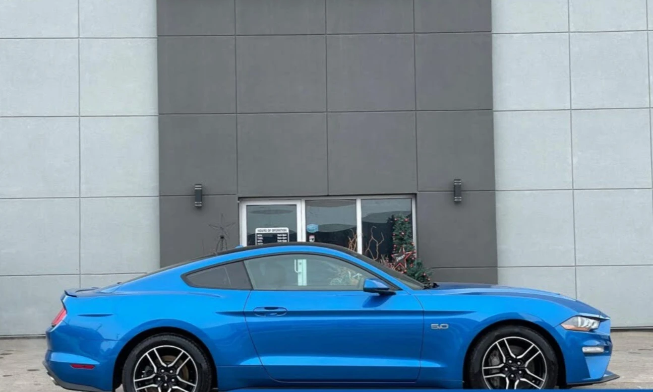 Ford Mustang CARFAX * * АВТО КРЕДИТ * *  - изображение 3