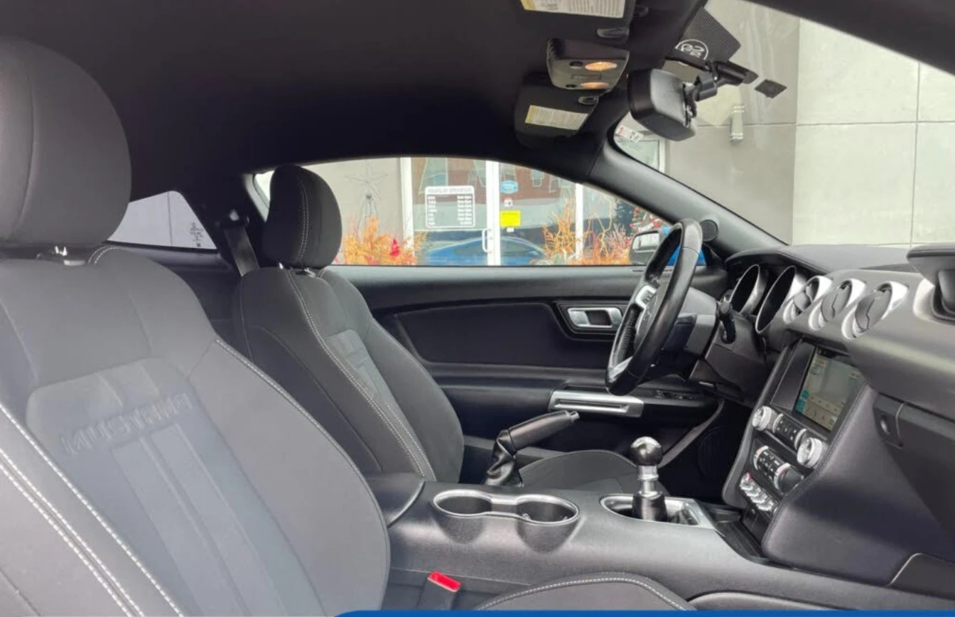 Ford Mustang CARFAX * * АВТО КРЕДИТ * *  - изображение 9