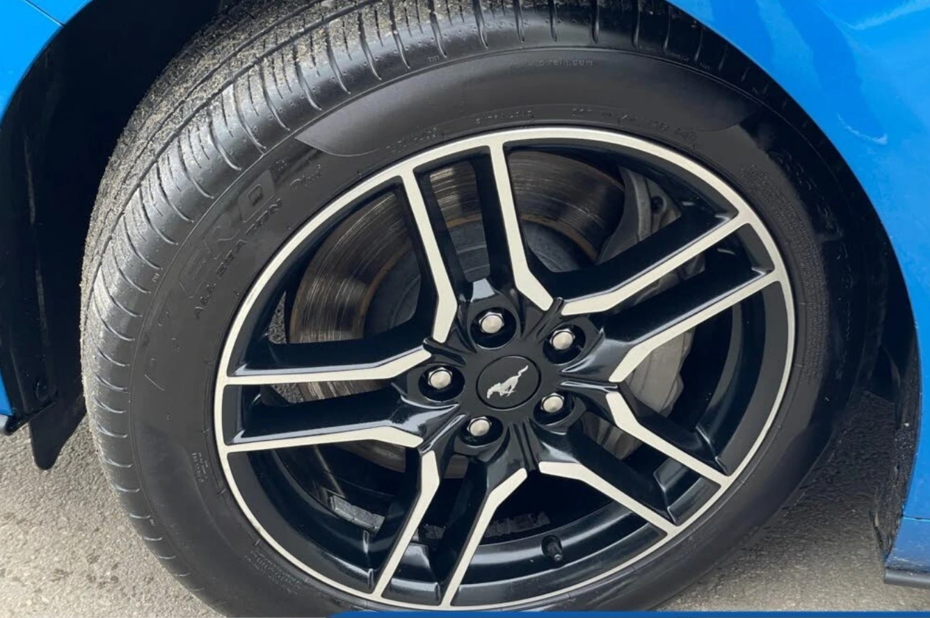 Ford Mustang CARFAX * * АВТО КРЕДИТ * *  - изображение 8