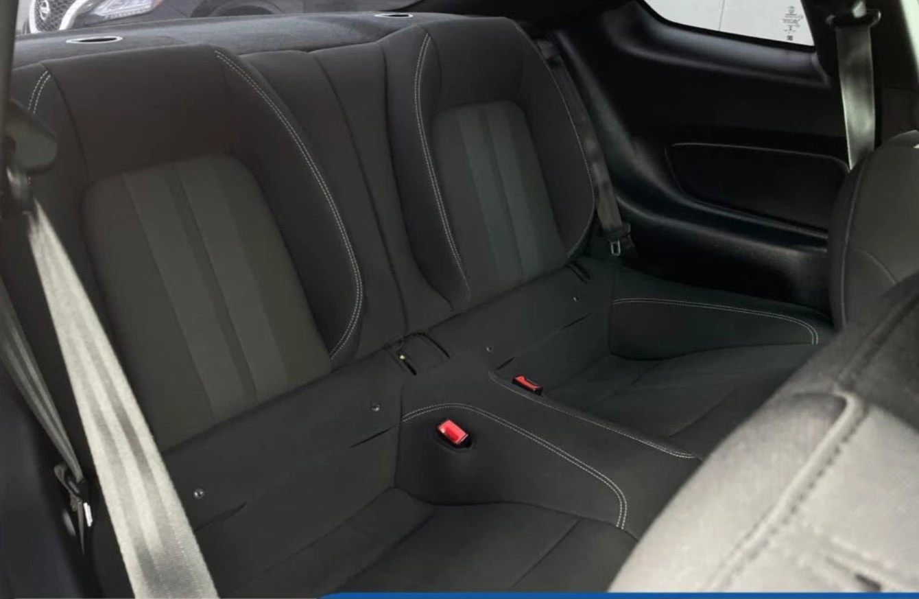 Ford Mustang CARFAX * *   * *  | Mobile.bg   11