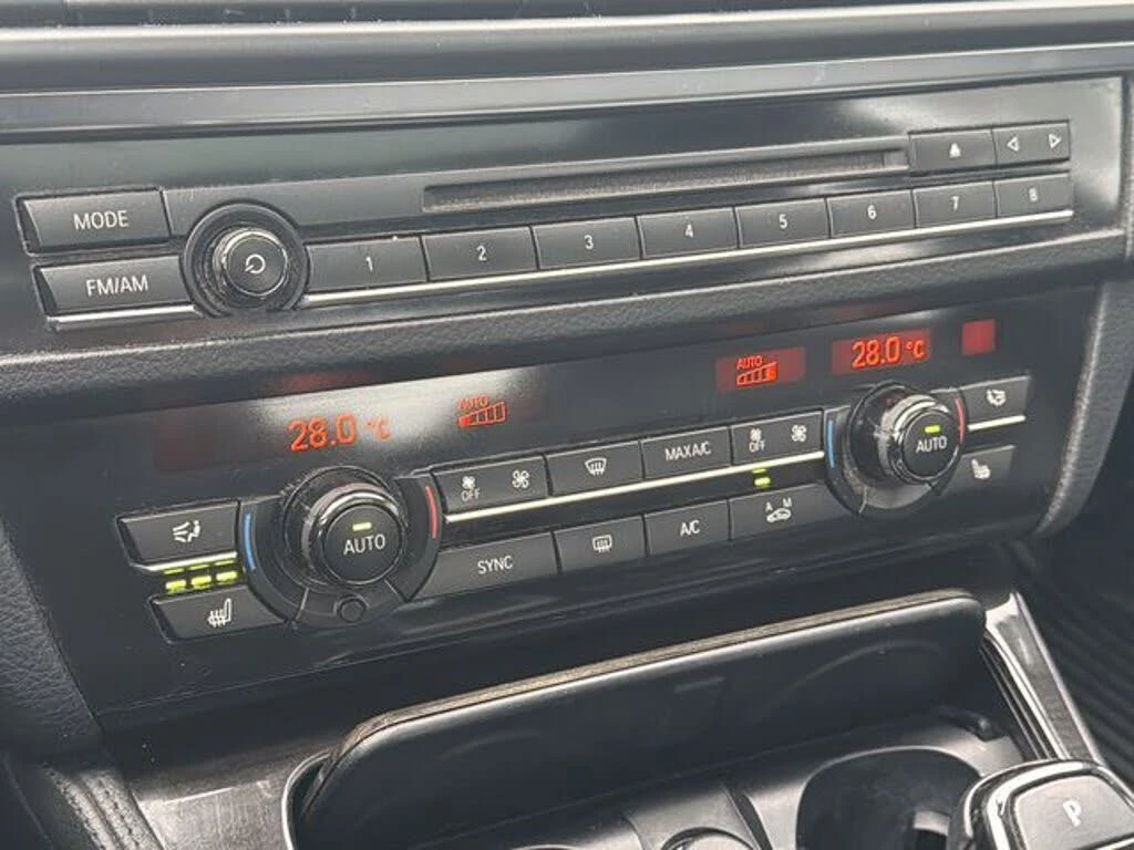 BMW 535 2015 BMW 5 Series 535i xDrive Sedan AWD, снимка 13 - Автомобили и джипове - 53723905