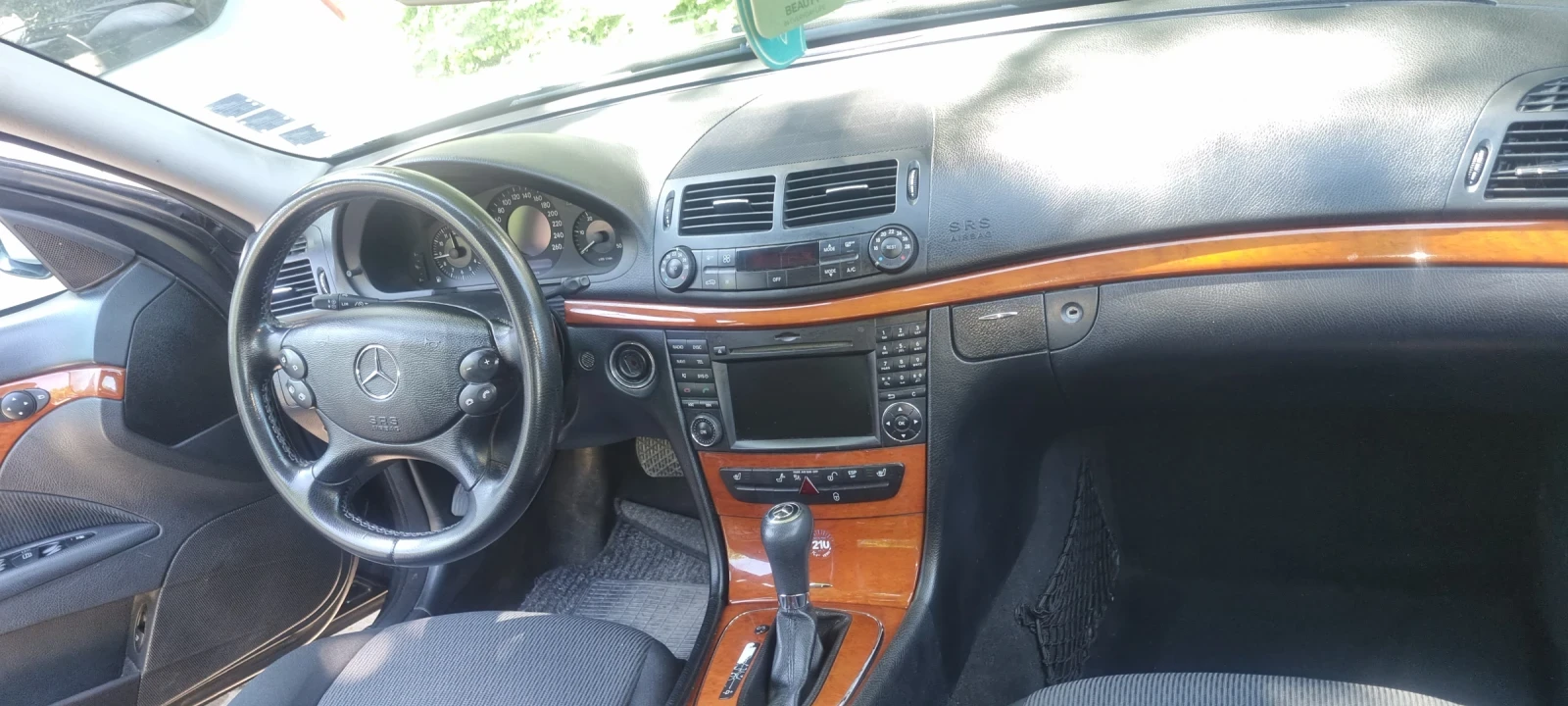 Mercedes-Benz E 220 CDI EVO, снимка 12 - Автомобили и джипове - 54667049