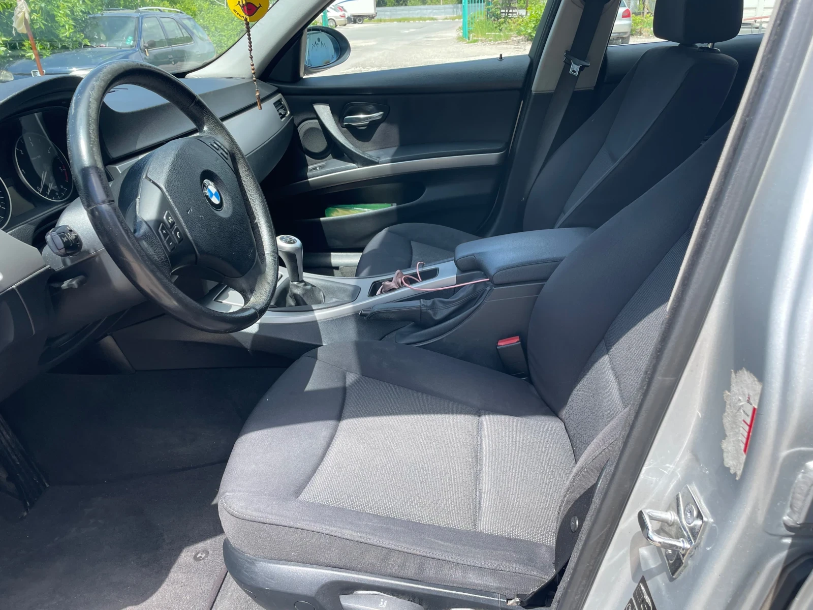 BMW 320 320 D, снимка 8 - Автомобили и джипове - 54746608