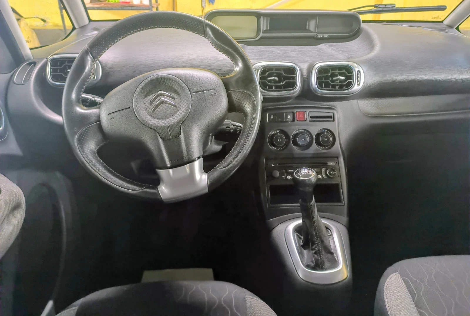 Citroen C3 Picasso 1.6 HDI FACE, снимка 7 - Автомобили и джипове - 55420666