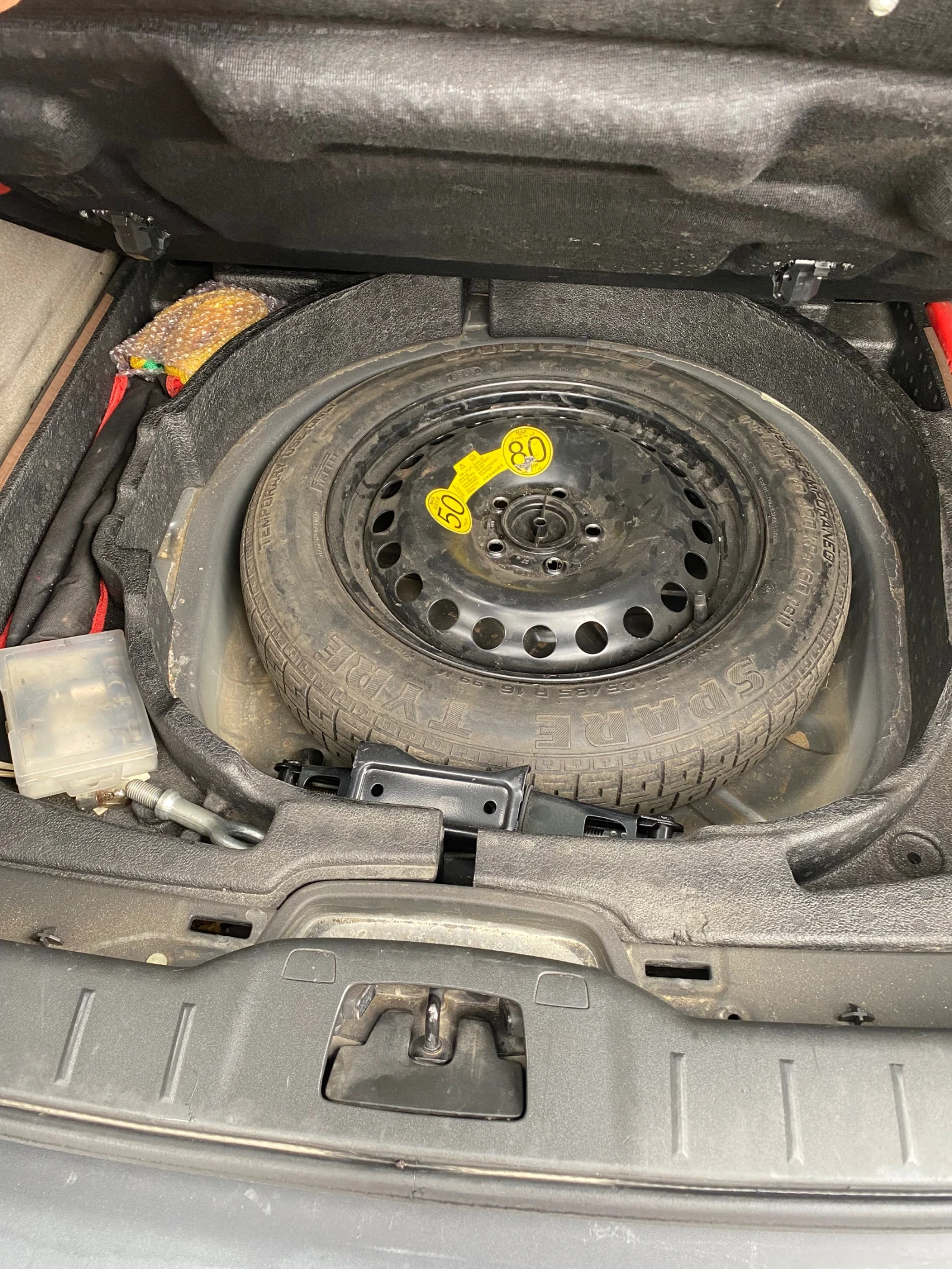 Volvo V50 2.0 136 кс, снимка 15 - Автомобили и джипове - 55843884