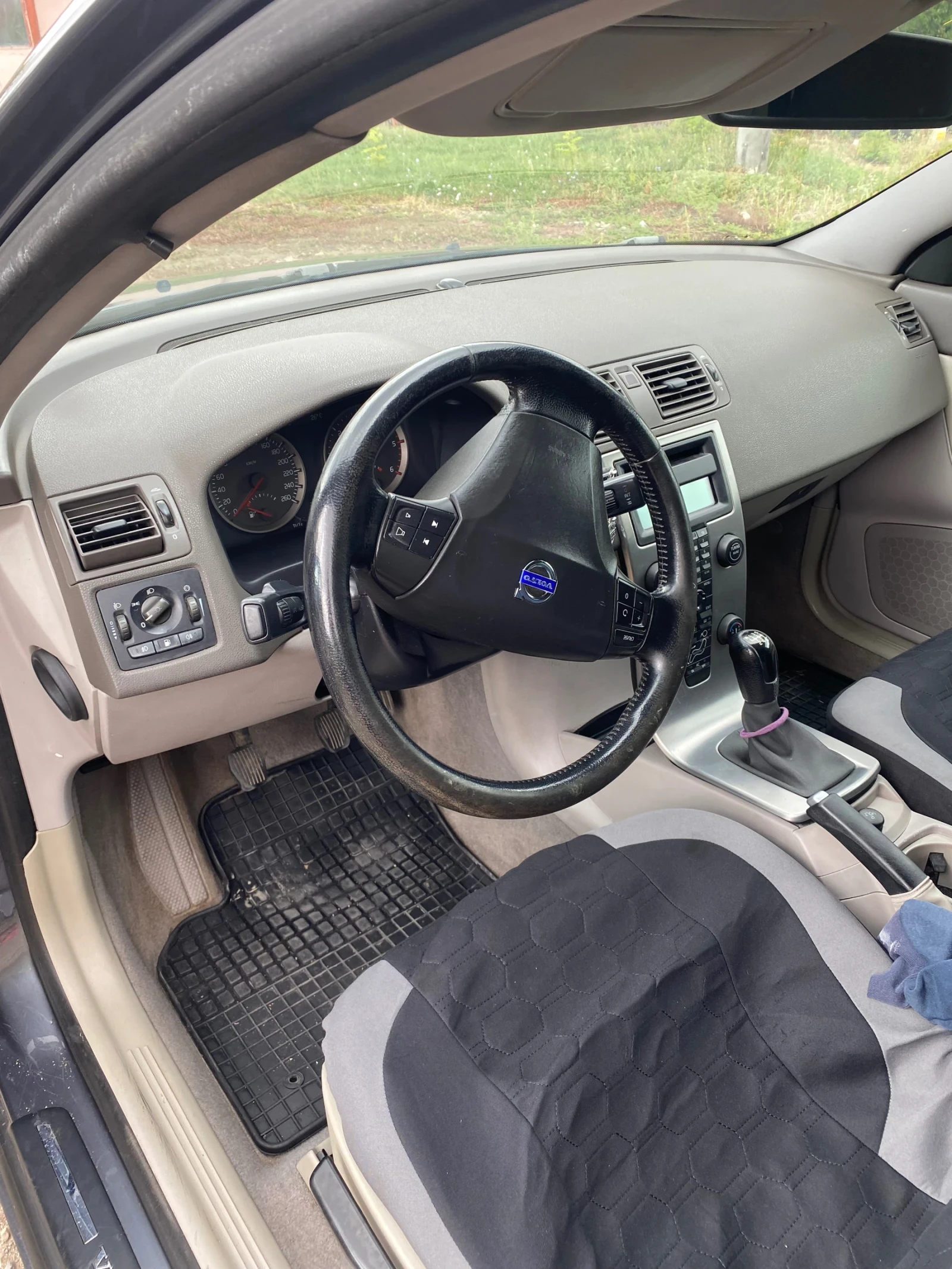 Volvo V50 2.0 136 кс, снимка 8 - Автомобили и джипове - 55843884