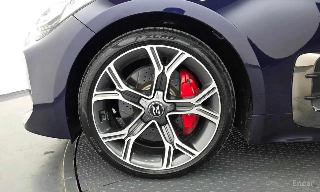 Kia Stinger * 3.3 Turbo 2WD * ЦЕНА ДО БГ, снимка 16 - Автомобили и джипове - 55865533