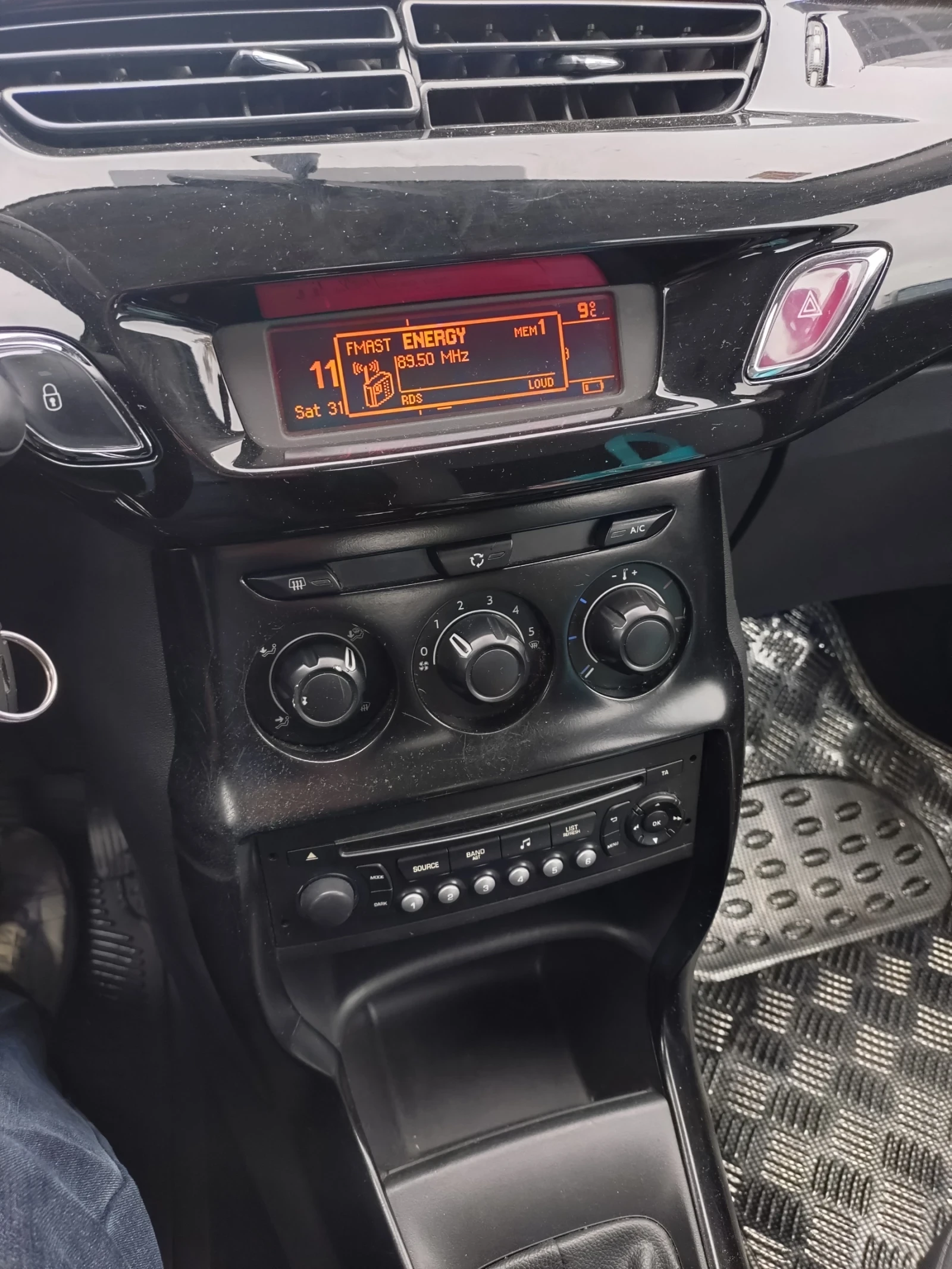 Citroen C3, снимка 7 - Автомобили и джипове - 56745303