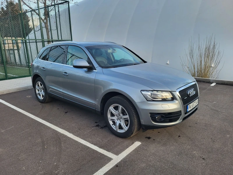 Audi Q5 2.0 Quattro, снимка 3 - Автомобили и джипове - 47503360