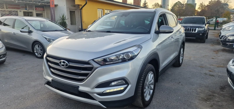 Hyundai Tucson 1.6iAvantage Нави камера подгрев волан, снимка 3 - Автомобили и джипове - 47683045