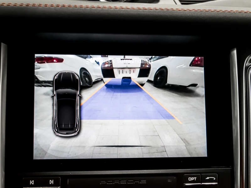 Porsche Macan GTS * АВТО КРЕДИТ* ЦЕНА ДО БГ * Сервизна история *, снимка 9 - Автомобили и джипове - 53014289