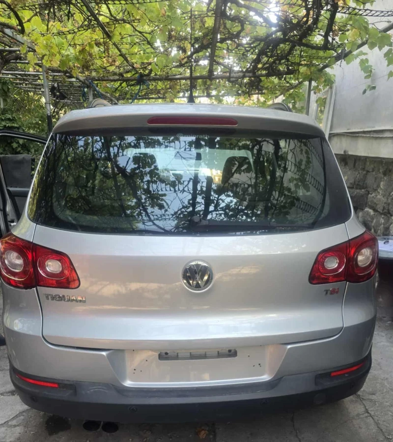VW Tiguan, снимка 2 - Автомобили и джипове - 53534315