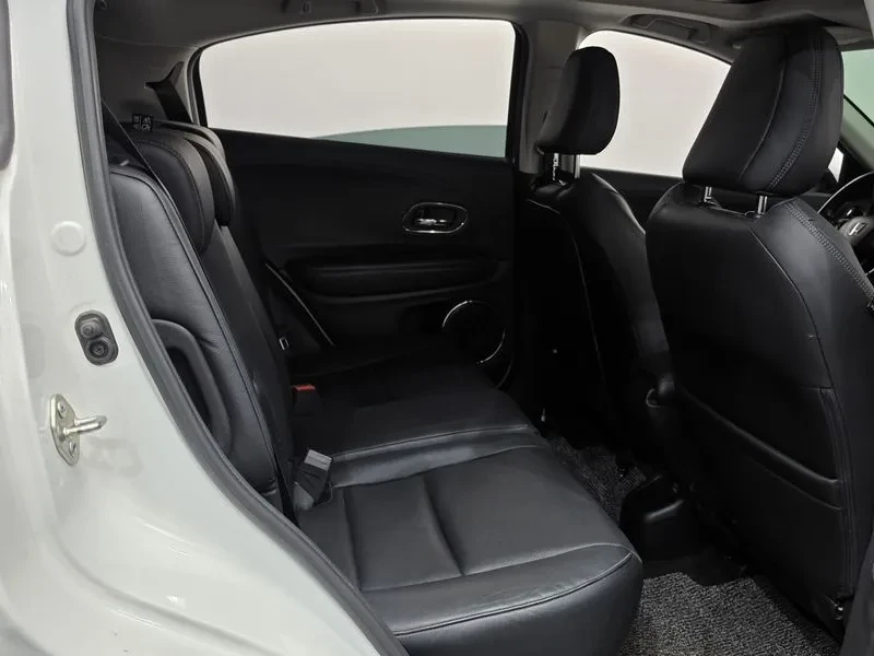 Honda Hr-v 1.8 2020, снимка 11 - Автомобили и джипове - 55727224