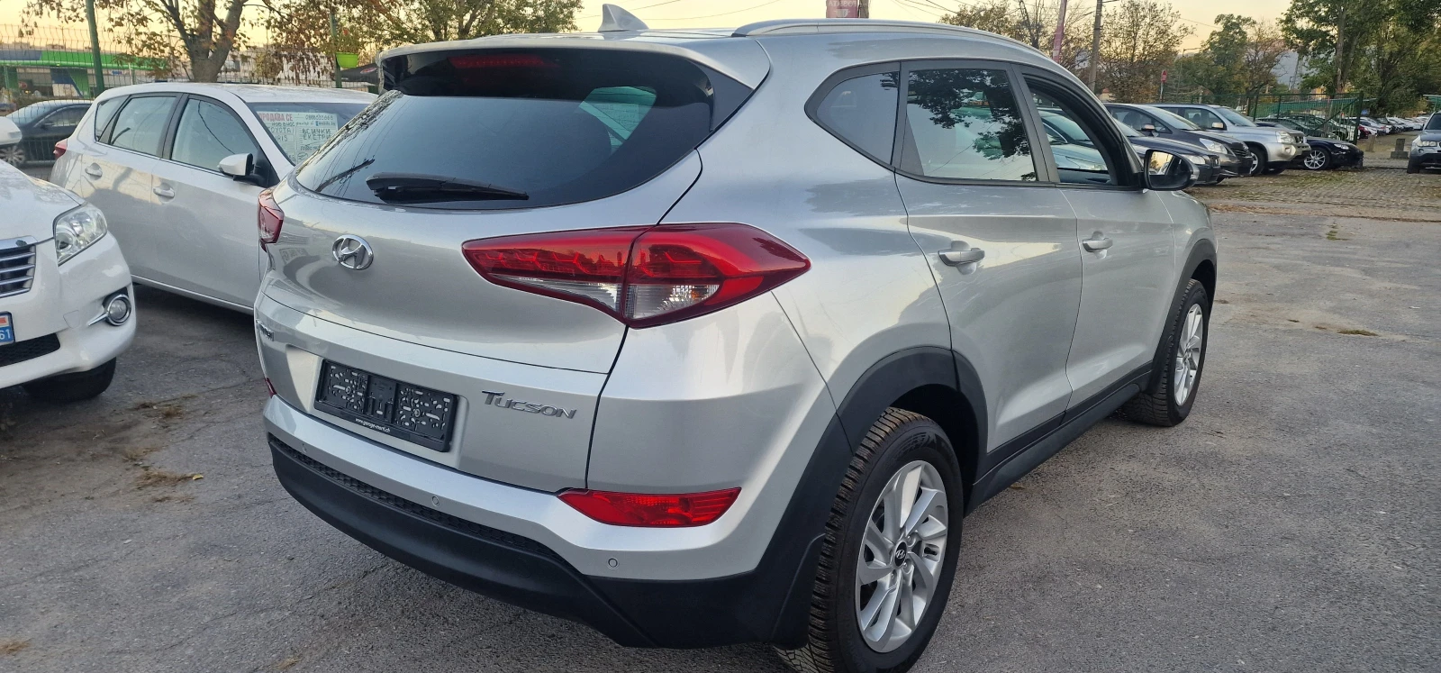 Hyundai Tucson 1.6iAvantage Нави камера подгрев волан - изображение 6