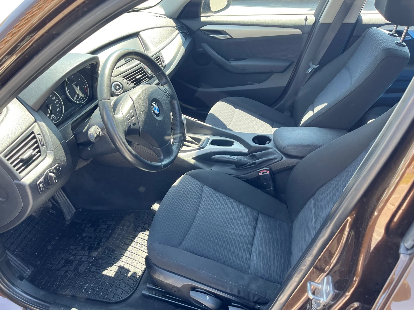 BMW X1 18d - изображение 8