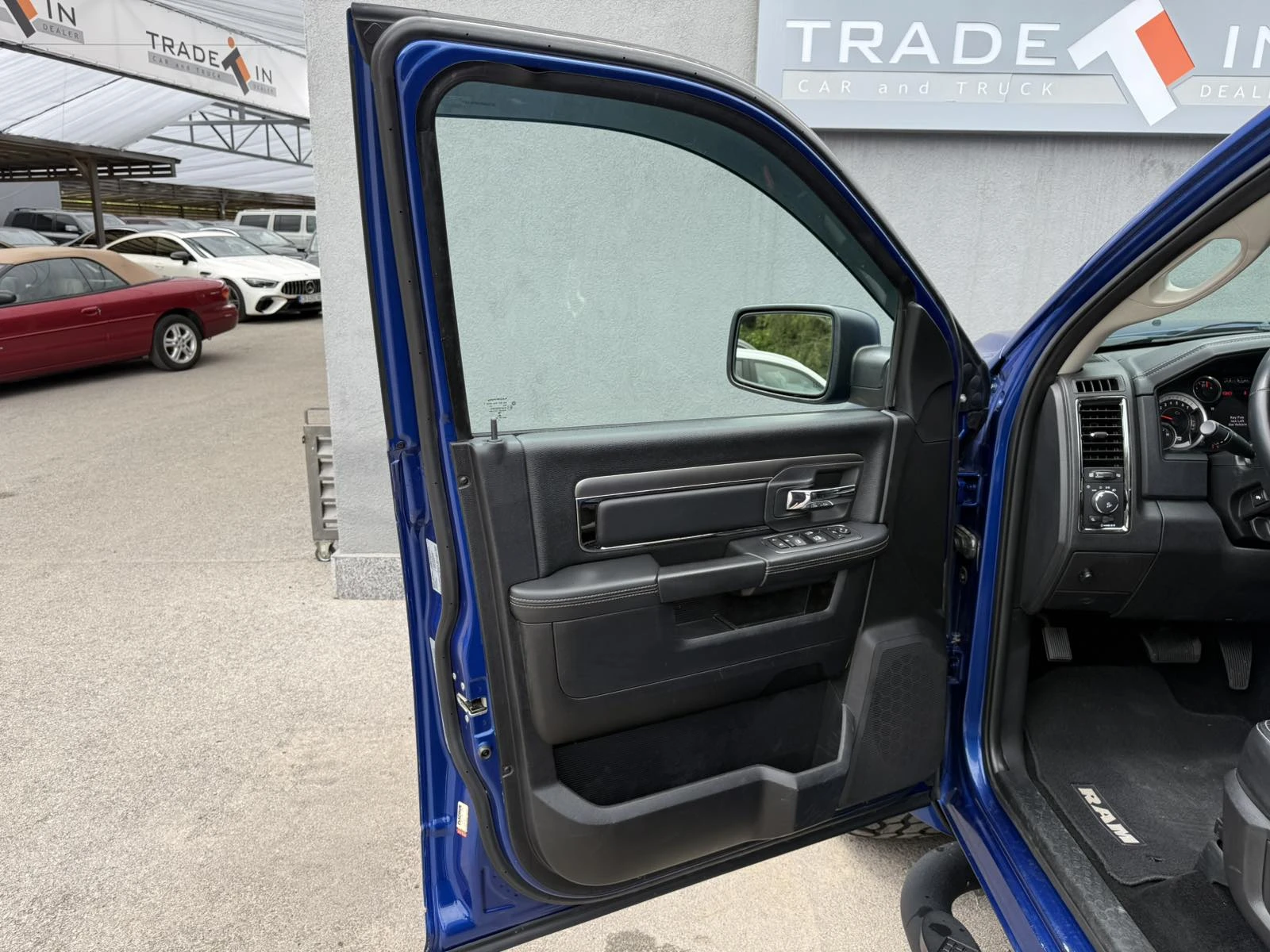 Dodge RAM 1500 SPORT CREW CAB 5.7L HEMI - изображение 8