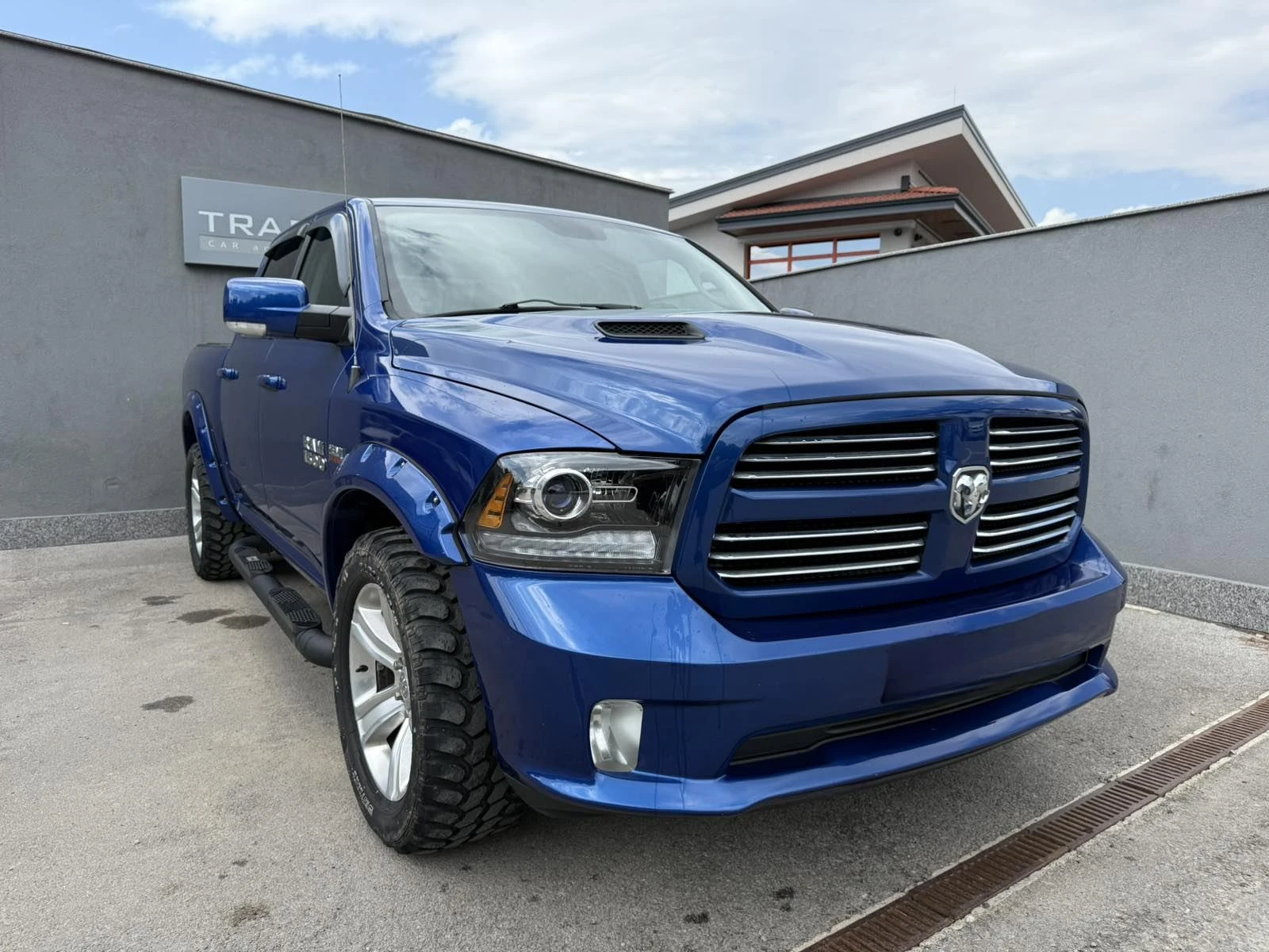 Dodge RAM 1500 SPORT CREW CAB 5.7L HEMI - изображение 3
