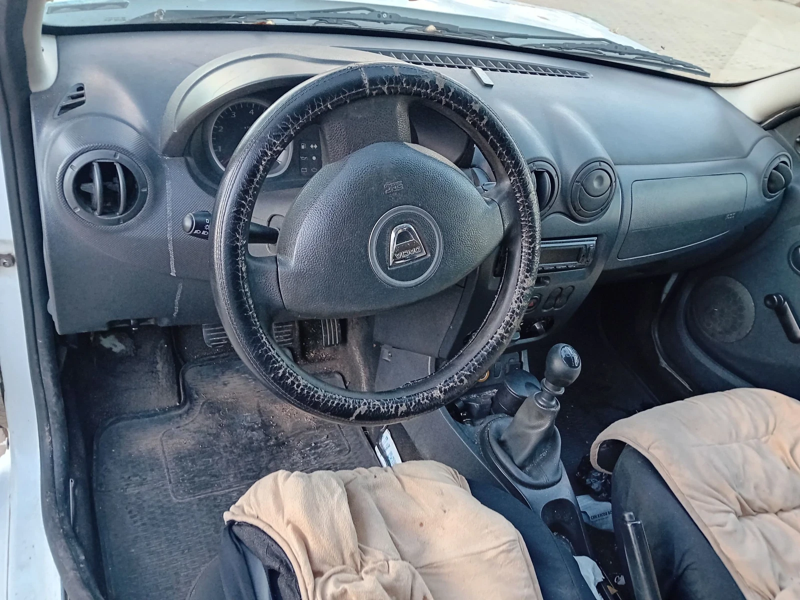 Dacia Duster Бензин 4х4 Бракуван 6 скорости  - изображение 7