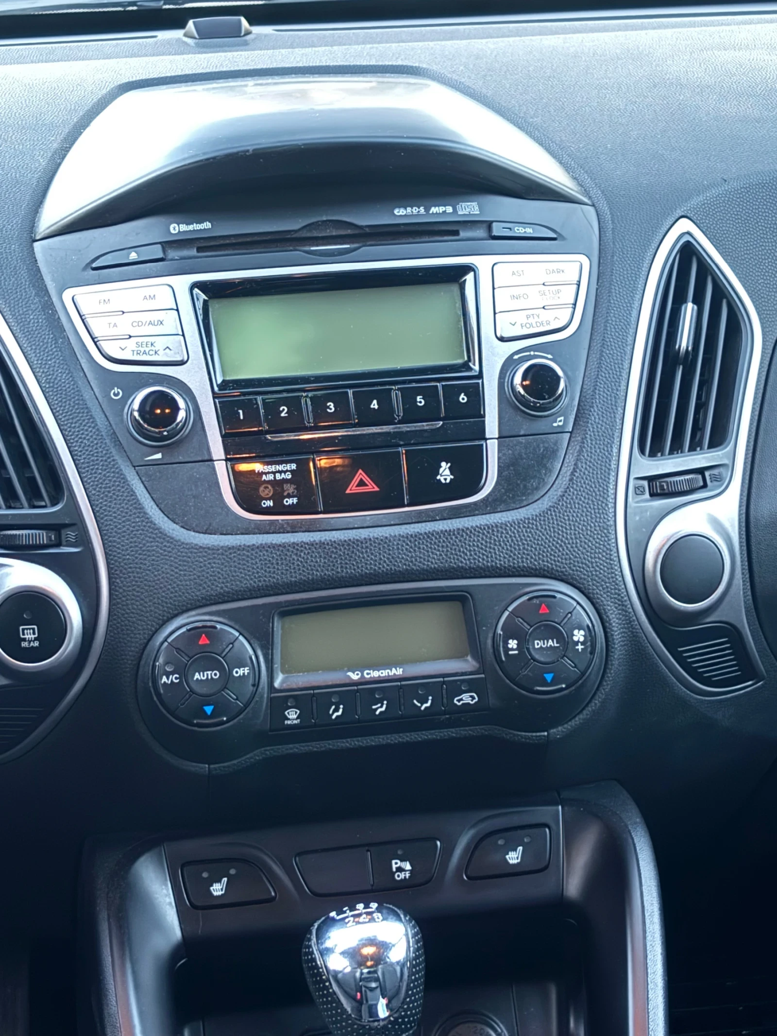 Hyundai IX35 1.7 CRDi сменени вериги, снимка 9 - Автомобили и джипове - 53772228